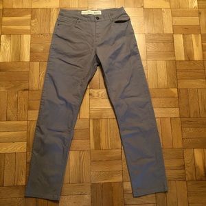 Barbell Apparel Men’s Chinos in Ash Gray
